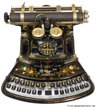 Illustration for article titled 13 of the World's Oldest (and Most Beautiful) Typewriters